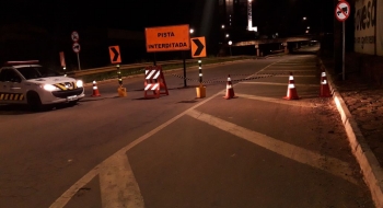 Marginal Botafogo é interditada entre avenidas Independência e Anhanguera